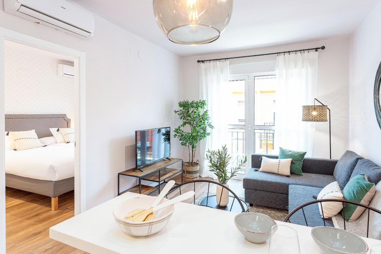 Genteel Home Santa Marta เซบีญา ภายนอก รูปภาพ