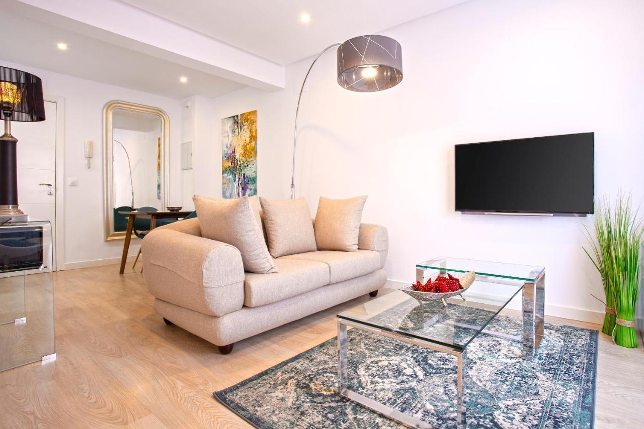 Genteel Home Santa Marta เซบีญา ภายนอก รูปภาพ