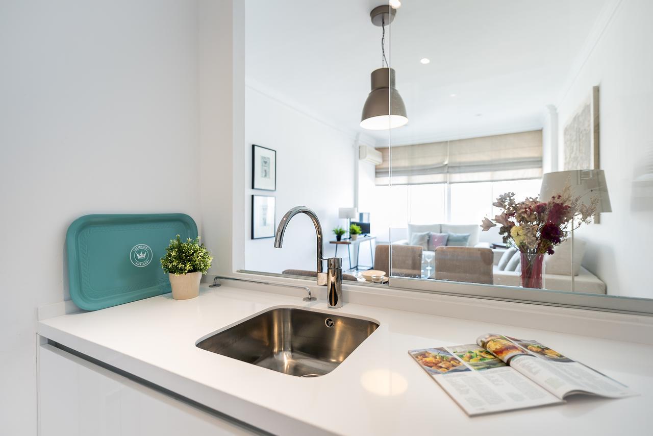 Genteel Home Santa Marta เซบีญา ภายนอก รูปภาพ